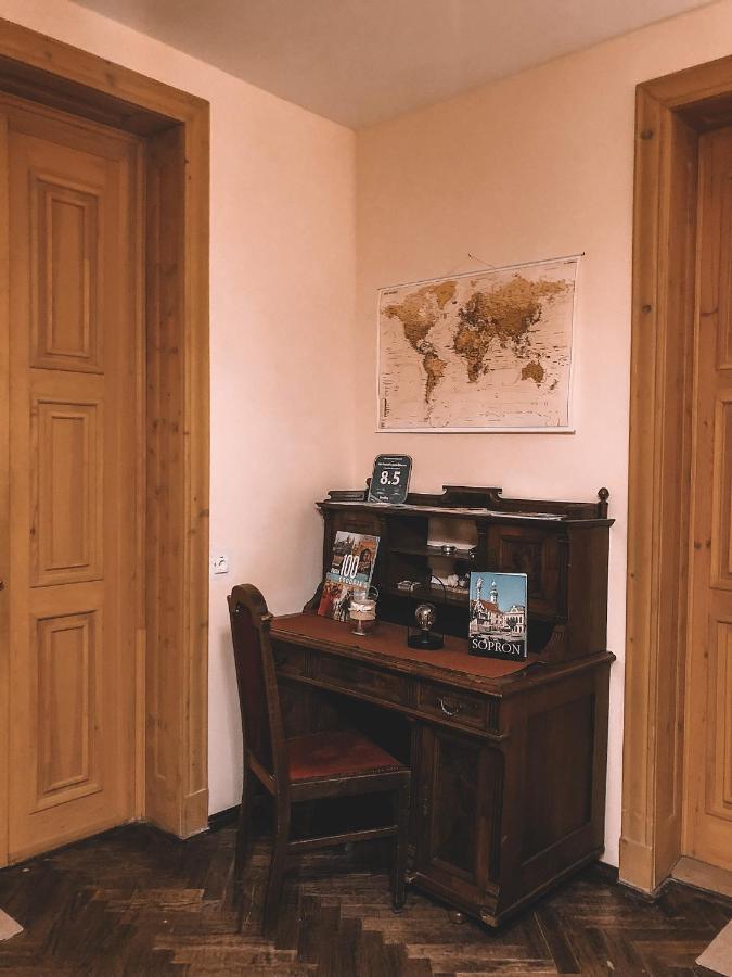 Hét Pecsét Fogadó Étterem Sopron Esterno foto