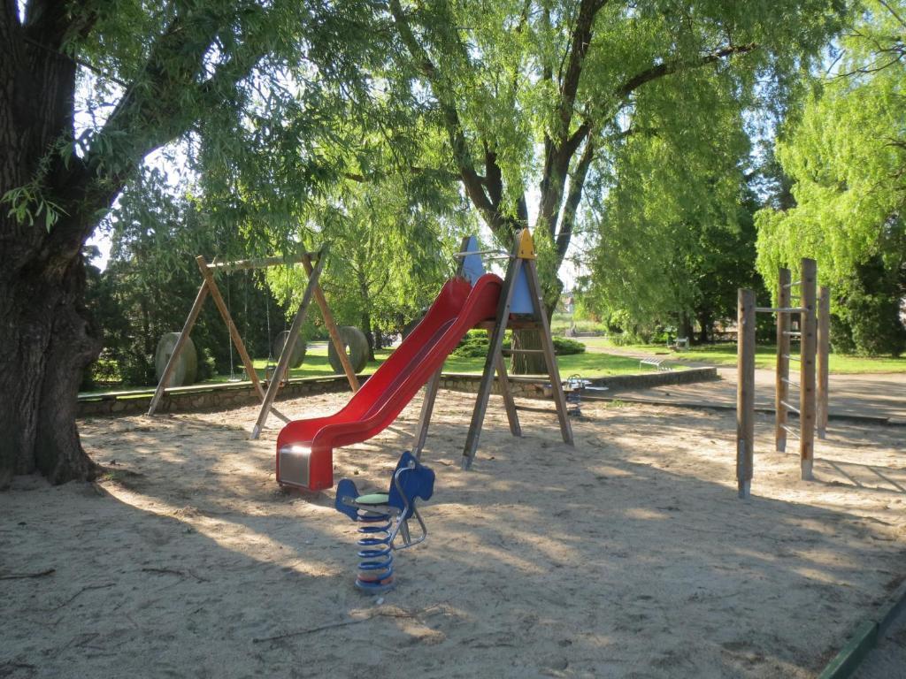 Hét Pecsét Fogadó Étterem Sopron Esterno foto